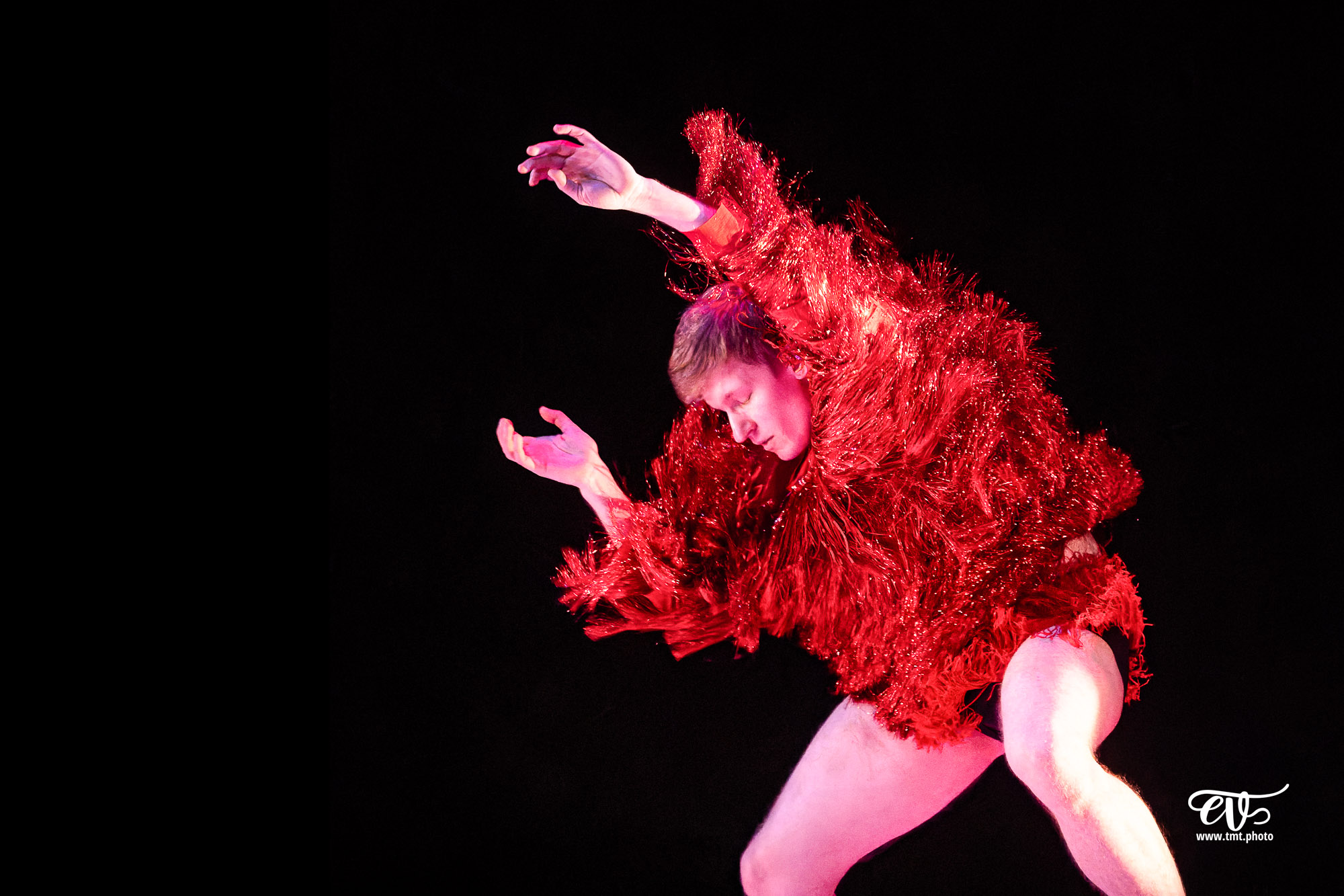 A4 (COMME LA FEUILLE) CIE CHICOS MAMBO